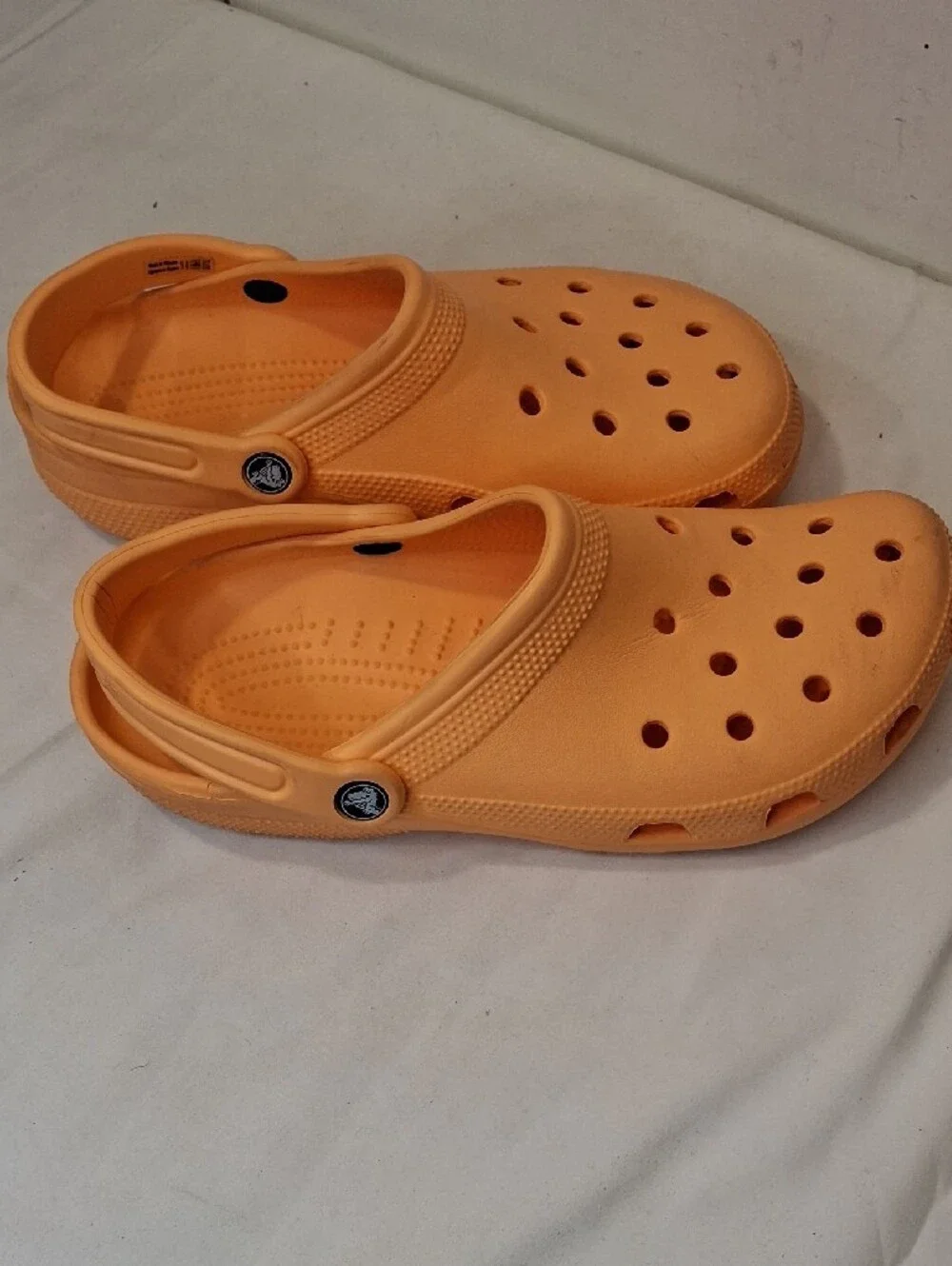 Mens/Womens CROCS Classic Clog in Bright Orange. Single Strap